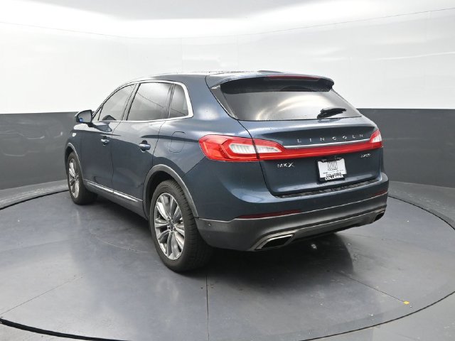 Used 2016 Lincoln MKX Reserve w/ Technology Package AWD/4WD image 8