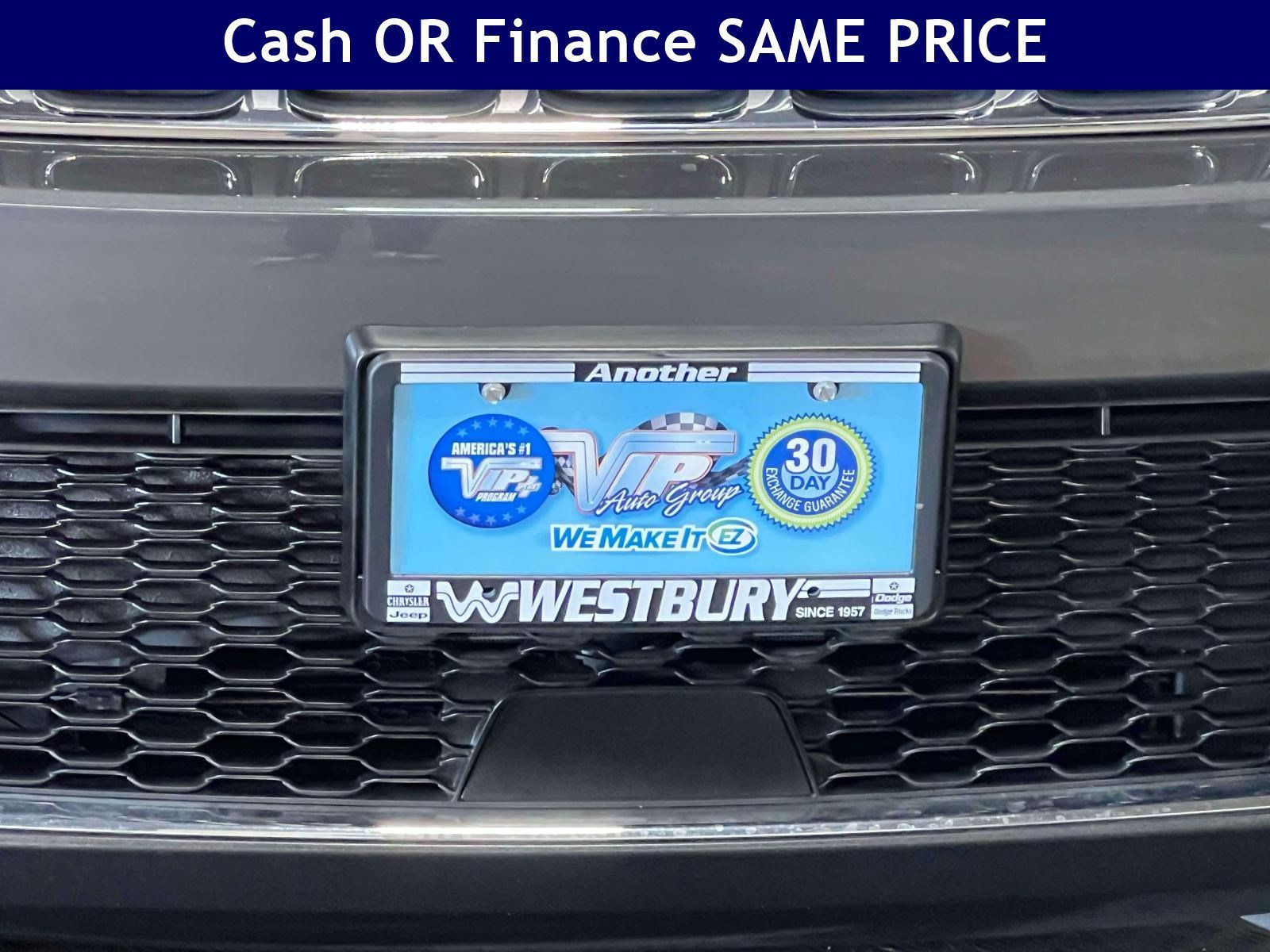 Certified 2025 Jeep Grand Cherokee Laredo X w/ Luxury Tech Group I AWD/4WD image 13
