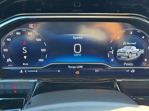 New 2025 Chevrolet Silverado 1500 LT w/ Leather Package image 17