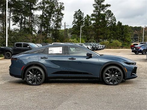 New 2026 Toyota Crown Nightshade image 9