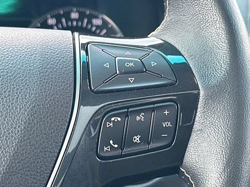 Used 2019 Ford Explorer Platinum AWD/4WD image 7