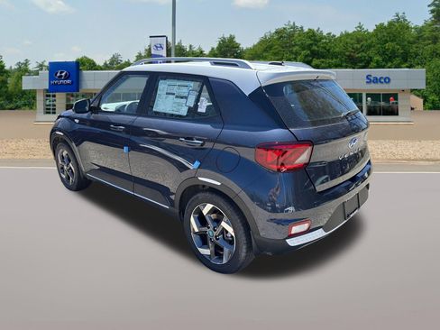New 2026 Hyundai Venue SEL FWD image 3