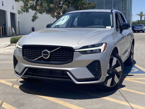 New 2025 Volvo XC60 T8 Plus image 3