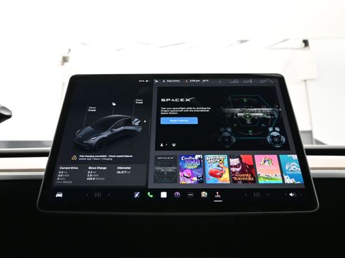 Used 2022 Tesla Model Y Performance image 32