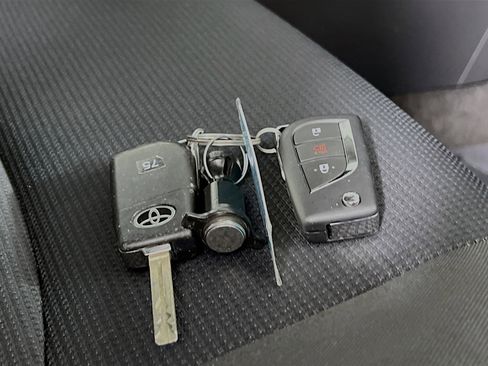 Used 2023 Toyota RAV4 LE image 37