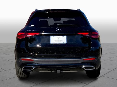 Certified 2026 Mercedes-Benz GLC 300 4MATIC image 4