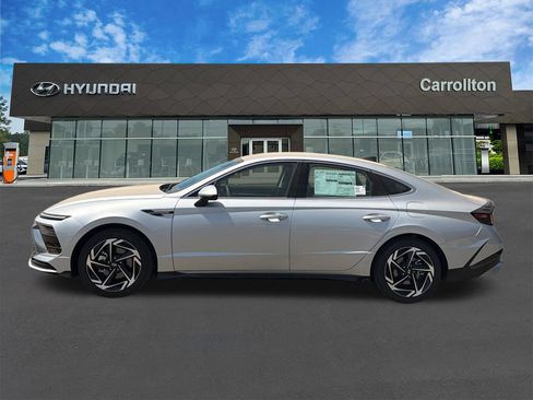 New 2026 Hyundai Sonata SEL FWD image 9