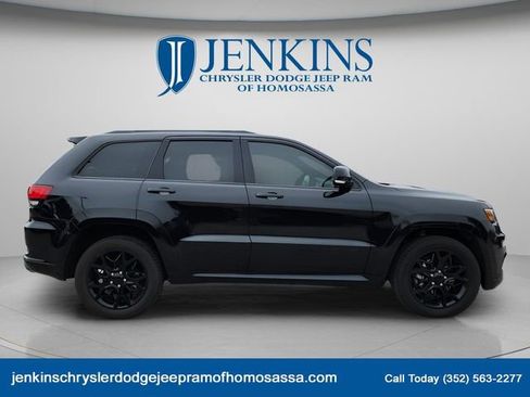 Certified 2021 Jeep Grand Cherokee Limited X AWD/4WD image 2