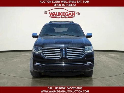 Used 2016 Lincoln Navigator Select AWD/4WD image 2