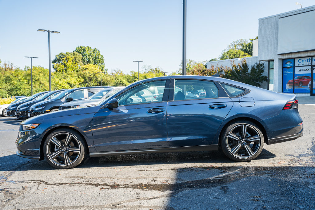 Certified 2026 Honda Accord SE image 4