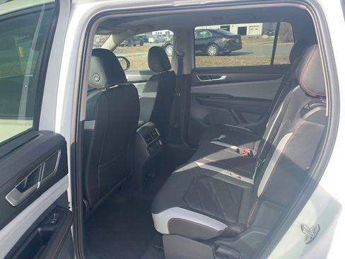 New 2026 Volkswagen Atlas Peak Edition AWD/4WD image 6