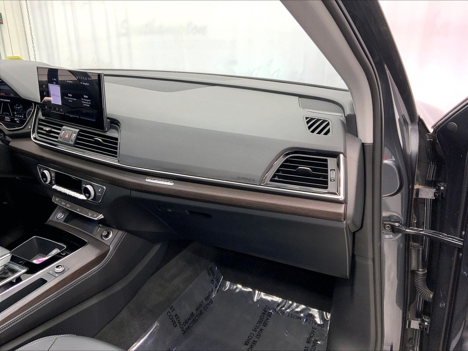 Certified 2023 Audi Q5 2.0T Premium Plus w/ Premium Plus Package AWD/4WD image 15