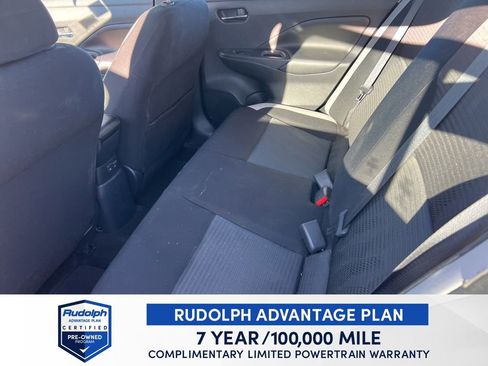 Used 2020 Nissan Versa SV image 11