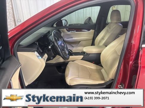 Used 2019 Cadillac XT5 Luxury image 16