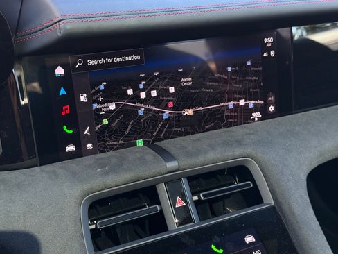 Certified 2025 Porsche Taycan GTS image 19