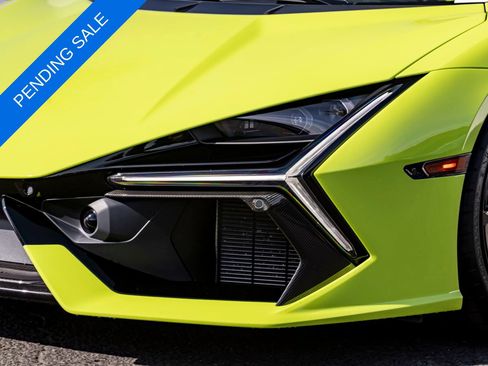 Used 2025 Lamborghini Revuelto AWD/4WD image 5