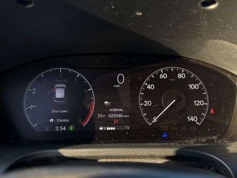 Used 2023 Honda HR-V LX image 15