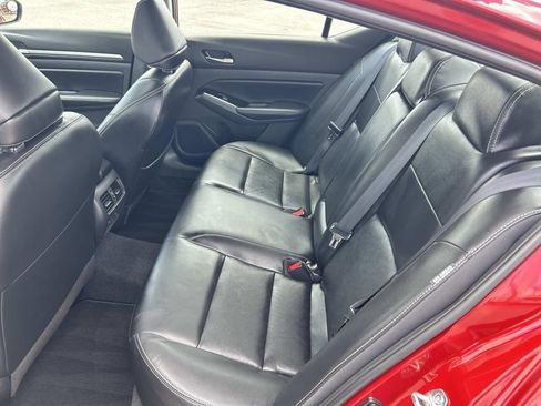 Used 2024 Nissan Altima 2.5 SL FWD image 22