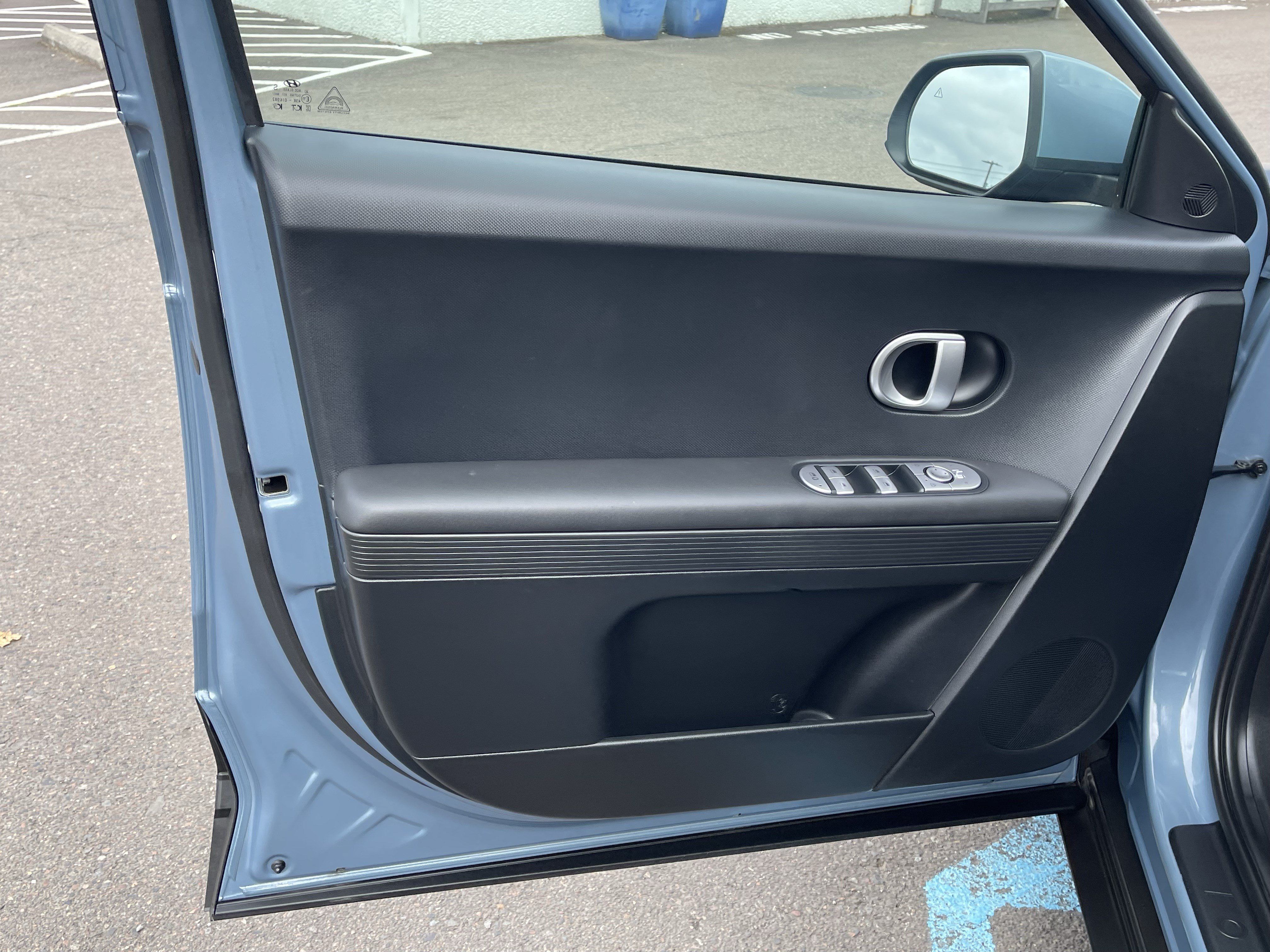 Certified 2024 Hyundai Ioniq 5 SE RWD image 16