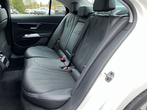 New 2026 Mercedes-Benz E 350 4MATIC Sedan image 22