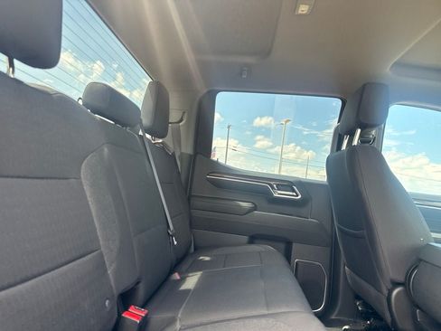 Used 2023 Chevrolet Silverado 1500 LT AWD/4WD image 32