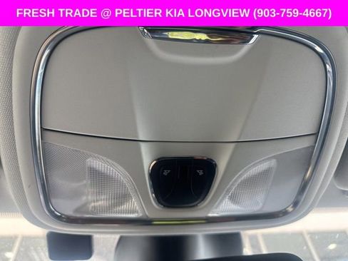 Used 2022 Jeep Cherokee Trailhawk image 20