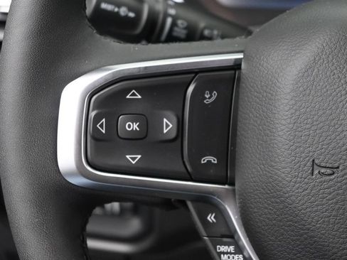 Used 2025 RAM 1500 Big Horn AWD/4WD image 18