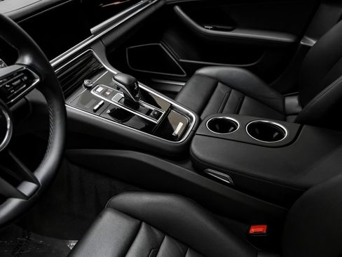 Used 2022 Porsche Panamera 4 AWD/4WD image 27