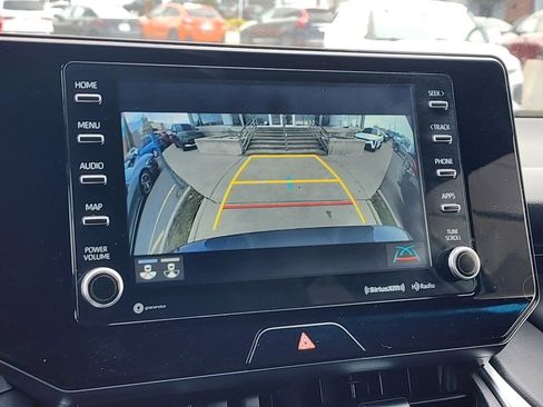 Used 2021 Toyota Venza XLE w/ Softex Package image 24