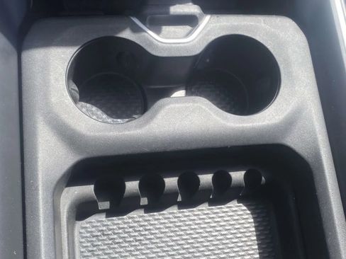 Used 2021 RAM 1500 Big Horn image 32