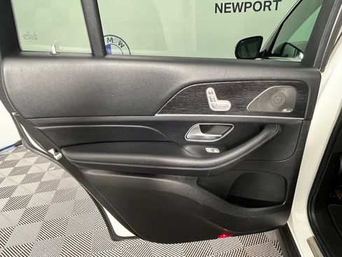 Used 2023 Mercedes-Benz GLS 450 4MATIC image 23