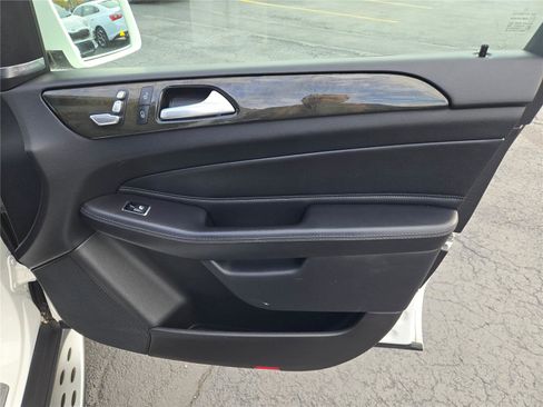 Used 2017 Mercedes-Benz GLE 350 4MATIC image 6