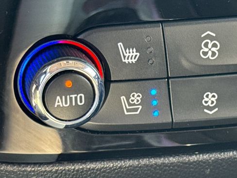 Certified 2024 Buick Enclave Avenir w/ Avenir Technology Package AWD/4WD image 16