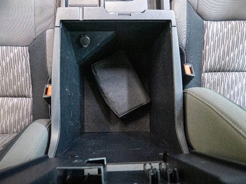 Used 2019 Toyota Tundra 4x4 Double Cab image 30