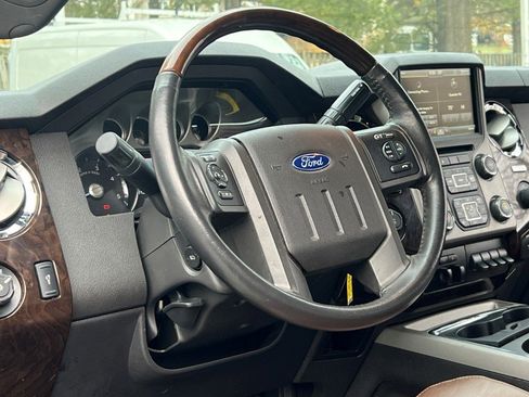 Used 2015 Ford F250 Platinum image 17