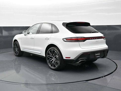 New 2026 Porsche Macan AWD/4WD image 3