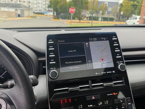 Used 2022 Toyota Avalon XLE w/ Moonroof Package FWD image 35