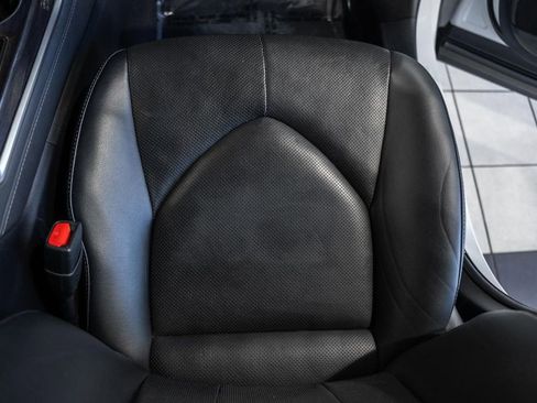 Used 2023 Toyota Highlander Limited image 31