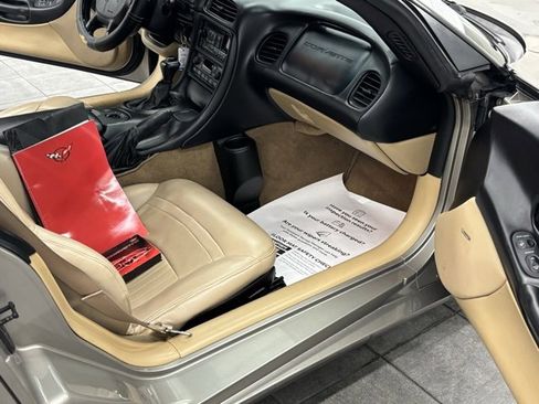 Used 1998 Chevrolet Corvette Coupe w/ Memory Pkg image 25