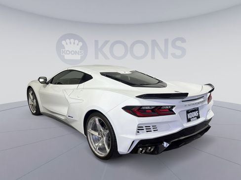 New 2025 Chevrolet Corvette E-Ray w/ ZER Performance Package image 4