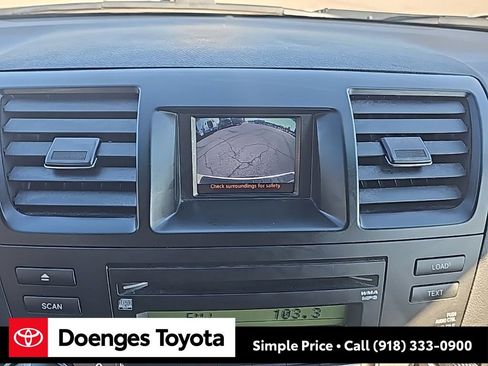 Used 2010 Toyota Highlander SE image 29