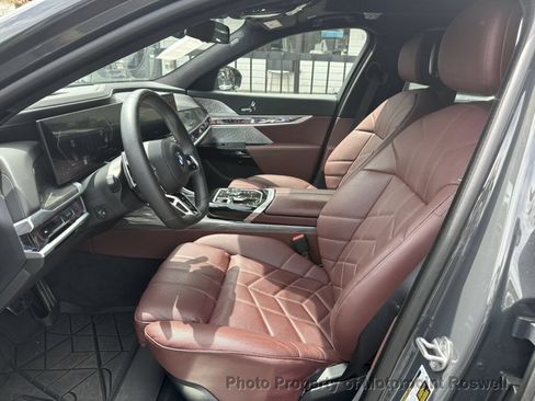 Used 2024 BMW 760i xDrive w/ Executive Package AWD/4WD image 10