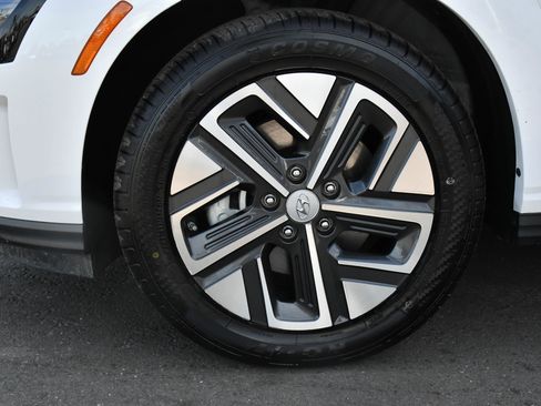 Used 2023 Hyundai Kona SE image 12