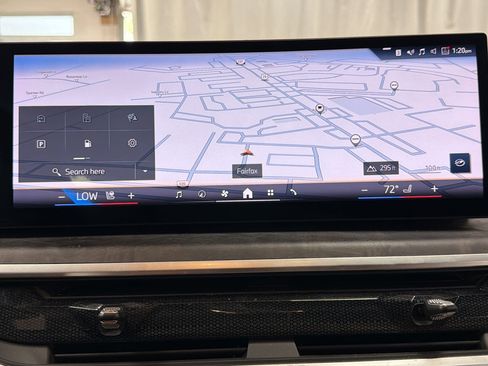 Used 2024 BMW X6 xDrive40i w/ Executive Package image 23