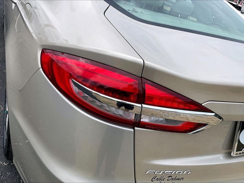 Used 2019 Ford Fusion SEL FWD image 28