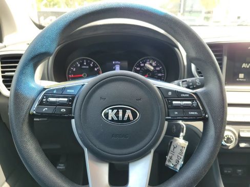 Used 2022 Kia Sportage LX FWD image 18