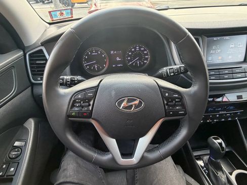 Used 2018 Hyundai Tucson Value w/ Cargo Package image 12