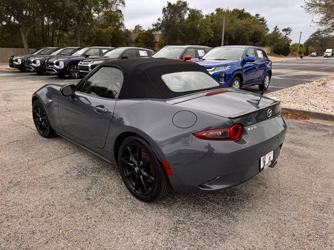Used 2021 MAZDA MX-5 Miata Club image 6