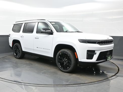 New 2026 Jeep Grand Wagoneer Limited AWD/4WD image 8