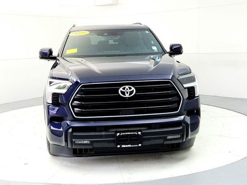 Certified 2025 Toyota Sequoia SR5 AWD/4WD image 8